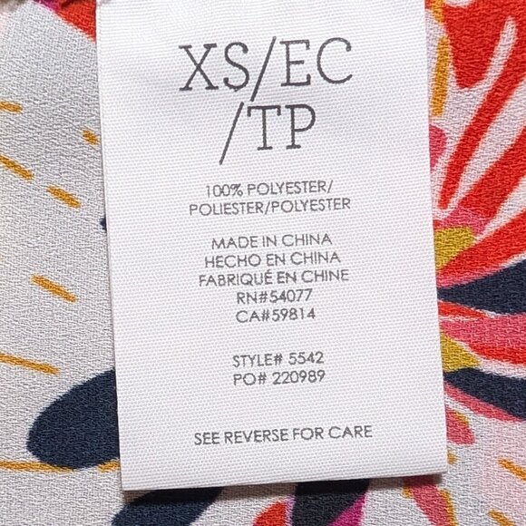 CAbi #5542 Hibiscus Print Sleeveless Blouse - Picture 5 of 15